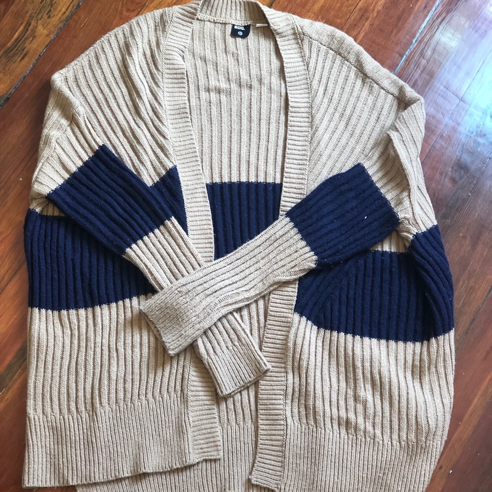 Cozy, oversized sweater 🧞‍♀️